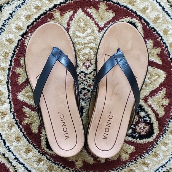 vionic daniela thong sandal